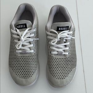 Men’s Nobull trainers in suede gray size 10.5